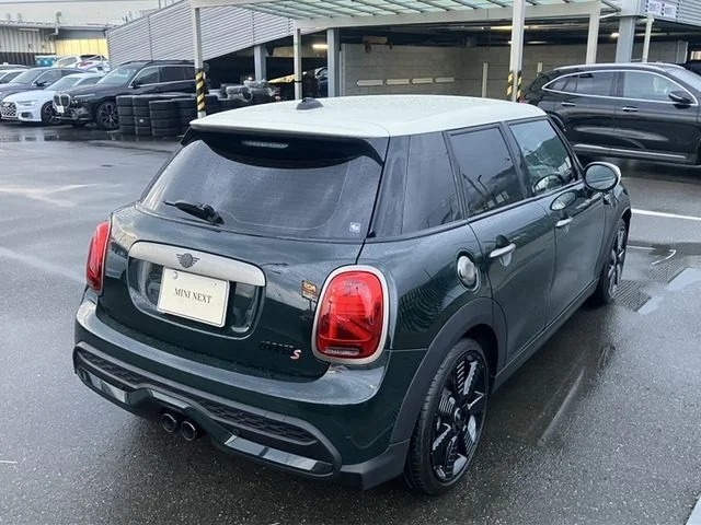 Bmw MINI COOPER S 5DOOR レゾリュート　エディション photo 3