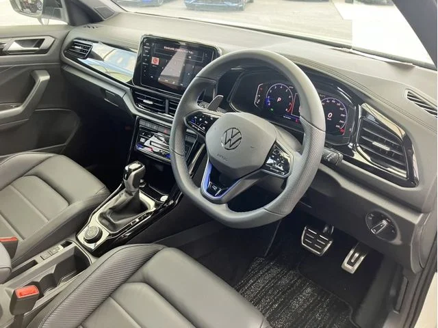 Volkswagen VOLKSWAGEN T-Roc R　ブラックスタイル　パフォーマンス photo 2
