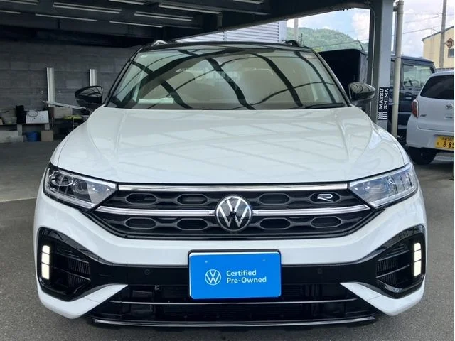 Volkswagen VOLKSWAGEN T-Roc R　ブラックスタイル　パフォーマンス photo 4