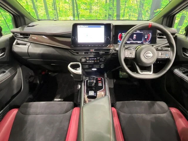 Nissan AURA ニスモ　チューンド　e−POWER photo 2