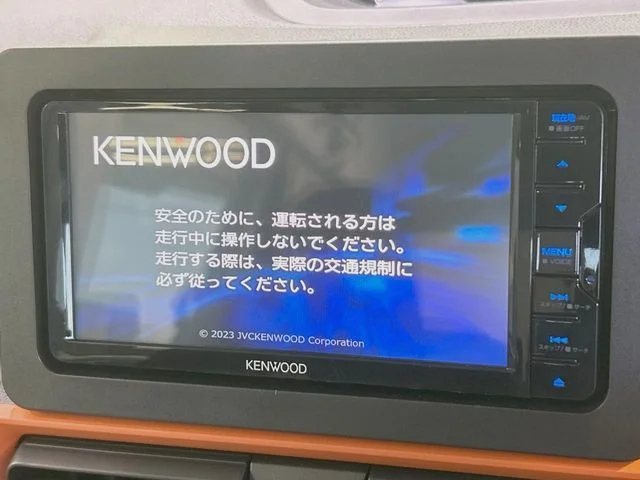 Daihatsu TANTO FAN CROSS ベースグレード photo 3