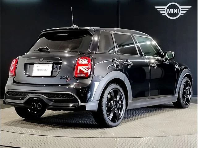 Bmw MINI COOPER SD 5DOOR ベースグレード photo 4