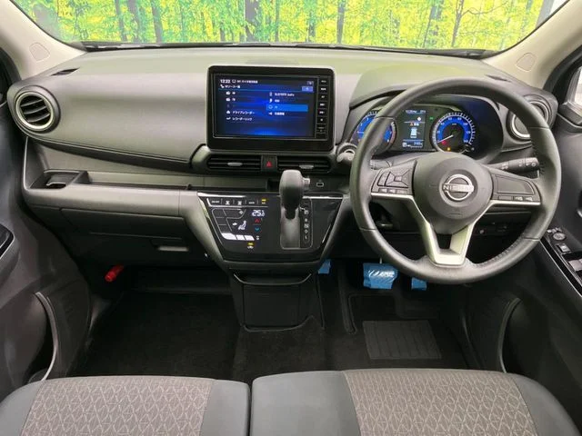 Nissan DAYZ ハイウェイスターX photo 2