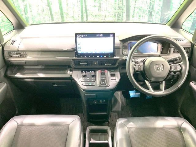 Honda STEPWAGON e:HEV SPADA ベースグレード photo 2