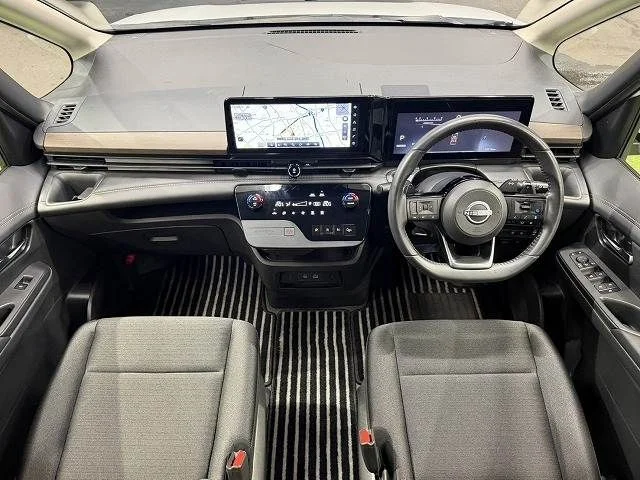 Nissan SERENA WG ハイウェイスター　V photo 2
