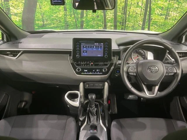 Toyota COROLLA CROSS G photo 2