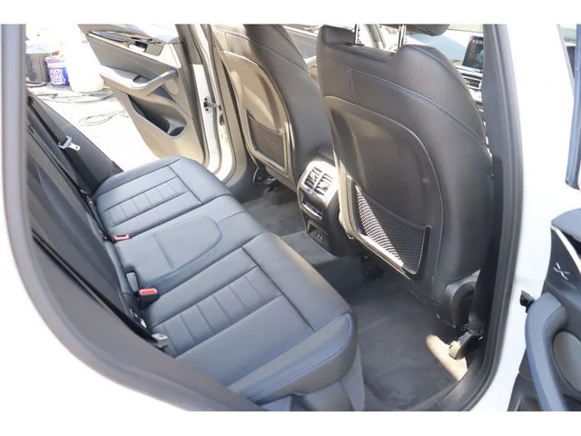Bmw BMW iX3 Mスポーツ photo 4