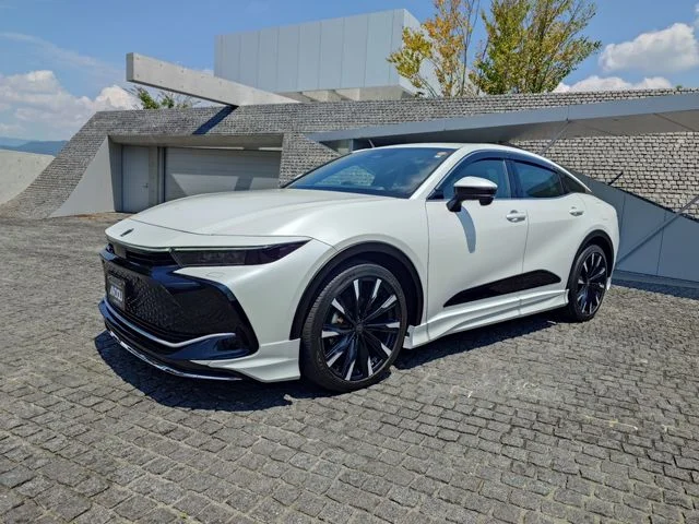 Toyota CROWN CROSSOVER RS　アドバンスド photo 2