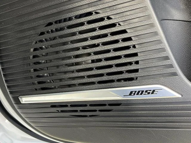 Nissan AURA G　FOUR　レザーエディション photo 4