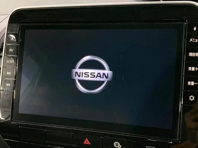 Nissan SERENA S-HYBRID ハイウェイスター　V photo 3