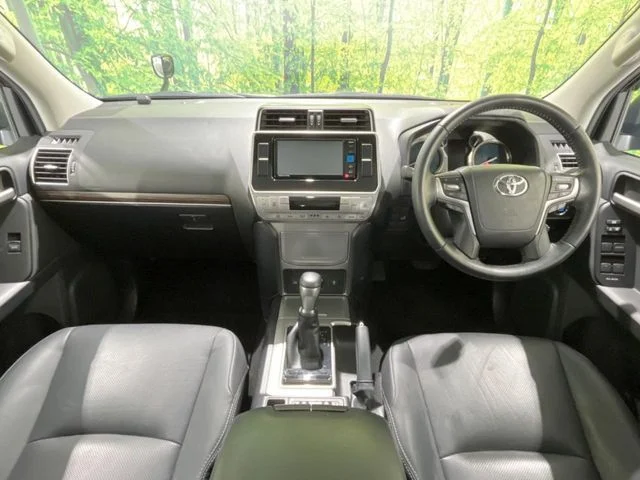 Toyota LANDCRUISER PRADO TX　Lパッケ　マットブラックEd photo 2
