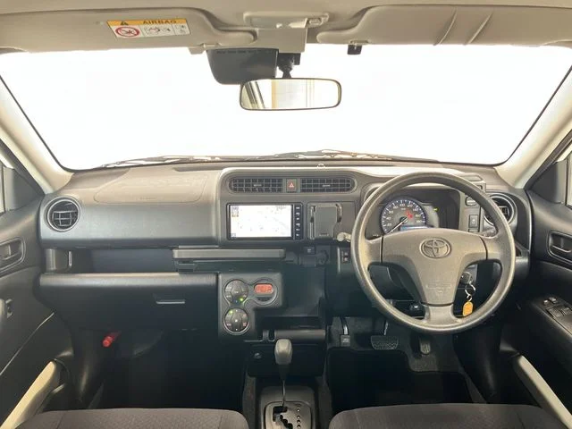 Toyota PROBOX van HYBRID GL photo 2