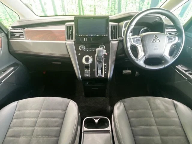 Mitsubishi DELICA D:5 4WD ジャスパー photo 2