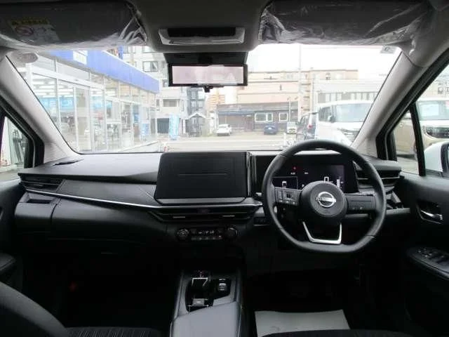 Nissan NOTE 4WD X　FOUR photo 4