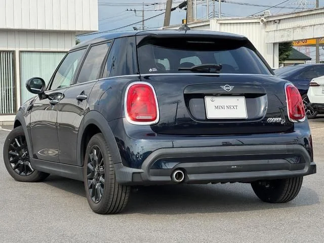 Bmw MINI COOPER D 5DOOR ベースグレード photo 3