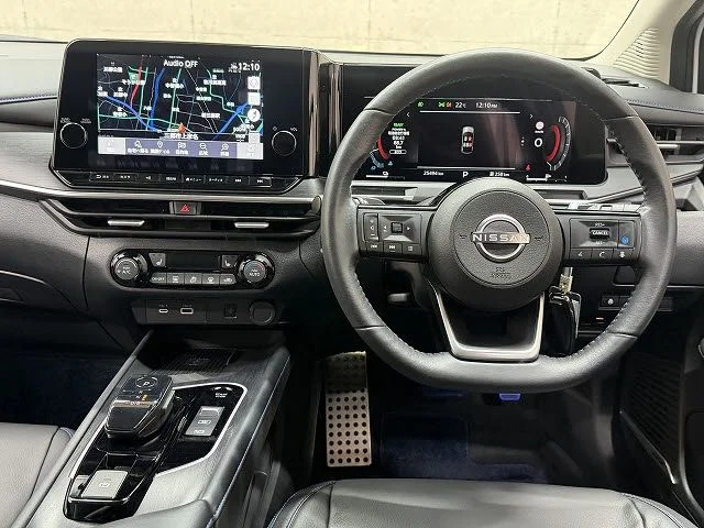 Nissan AURA オーテック photo 2