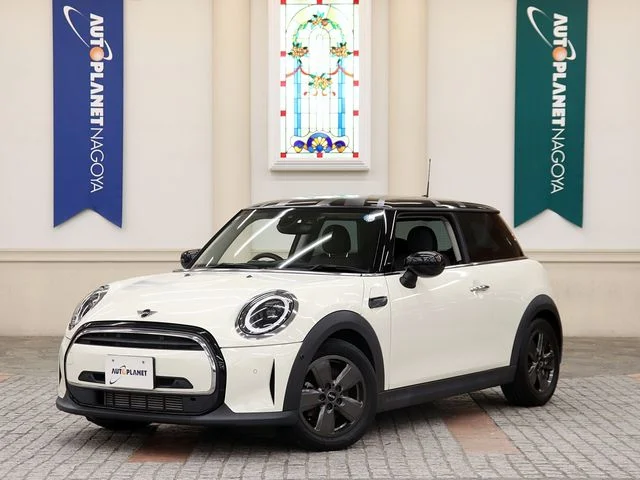 Bmw MINI COOPER D ベースグレード 2022