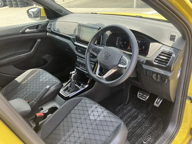 Volkswagen VOLKSWAGEN T-Cross TSI　Rライン photo 2