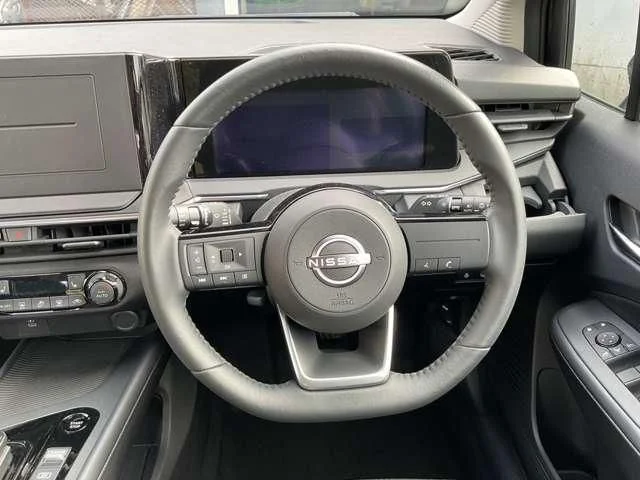 Nissan NOTE 4WD X　FOUR photo 4