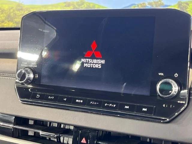 Mitsubishi OUTLANDER PHEV ブラックエディション photo 4