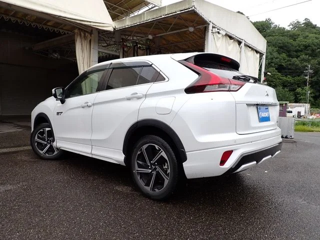 Mitsubishi ECLIPSE CROSS PHEV P photo 3