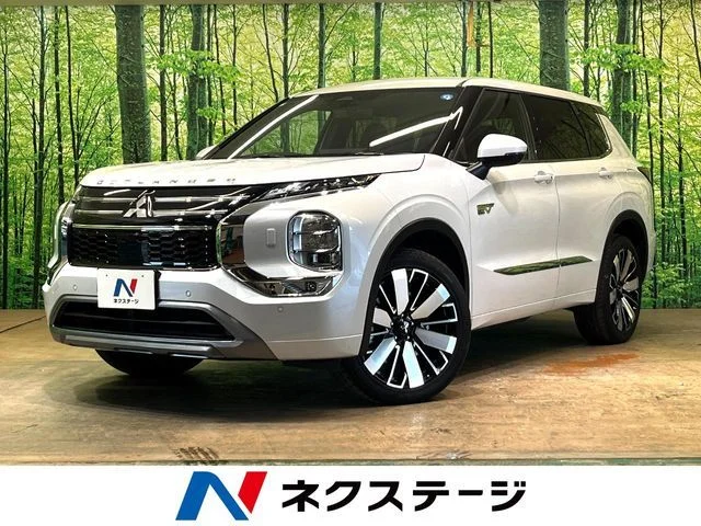 Mitsubishi OUTLANDER PHEV P　エグゼクティブ　パッケージ 2025