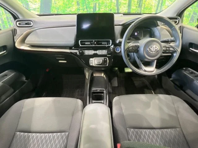 Toyota AQUA Z photo 2