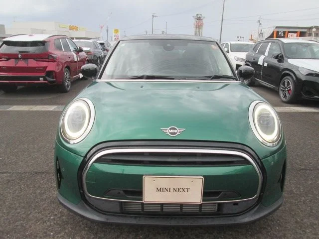 Bmw MINI COOPER D 5DOOR ベースグレード photo 2