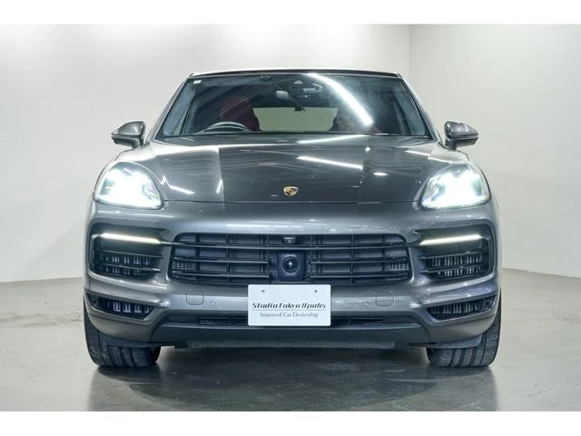 Porsche PORSCHE Cayenne coupe E−ハイブリッド　エアサス photo 2