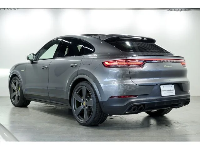 Porsche PORSCHE Cayenne coupe E−ハイブリッド　エアサス photo 4