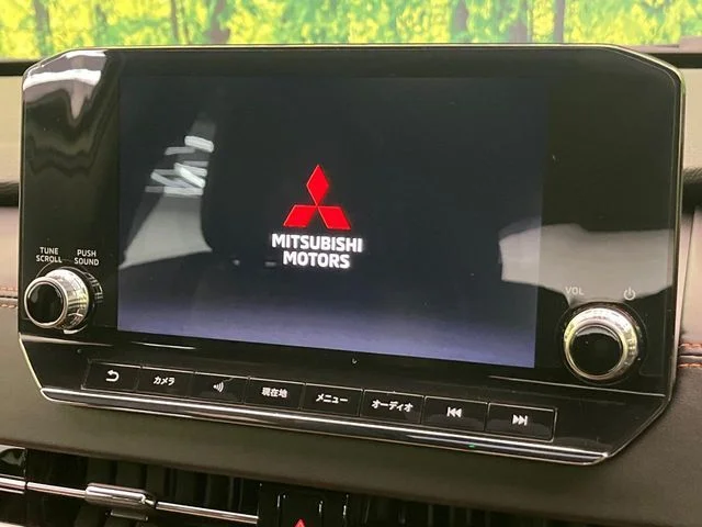 Mitsubishi OUTLANDER PHEV P photo 3