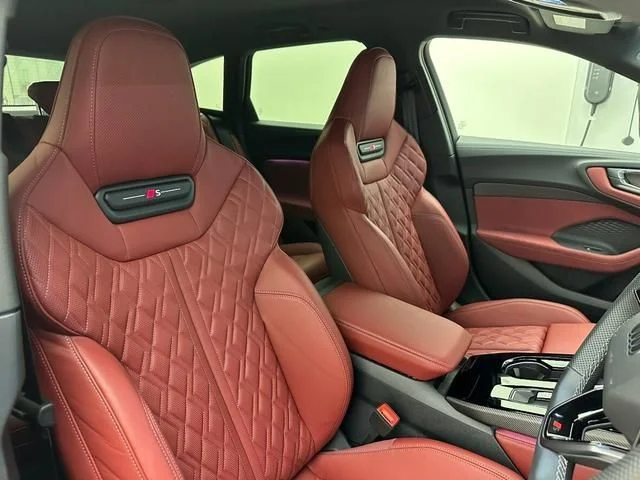 Audi AUDI S5 AVANT ベースグレード photo 4