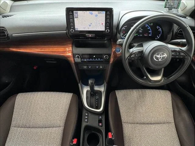 Toyota YARIS CROSS HYBRID Z photo 2