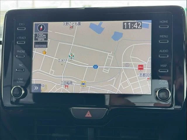 Toyota YARIS CROSS HYBRID Z photo 3