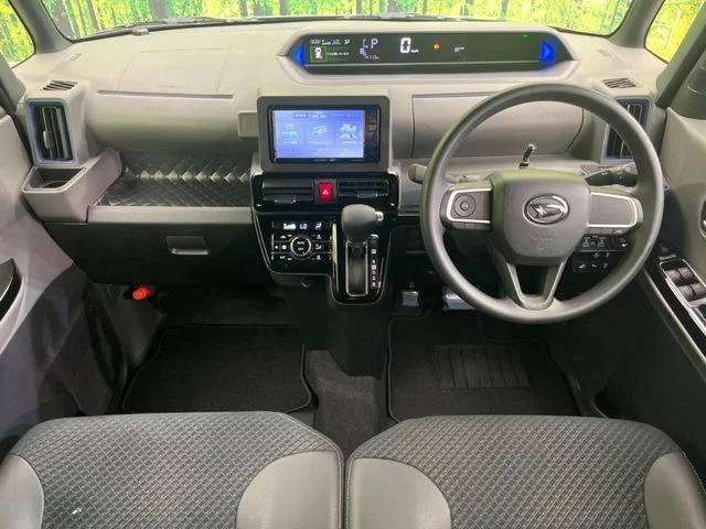 Daihatsu TANTO CUSTOM X photo 2