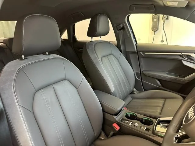 Audi AUDI A3 Sedan 30　TFSI　アドバンスド photo 4