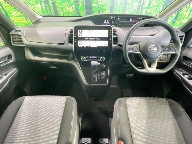 Nissan SERENA S-HYBRID ハイウェイスター　V photo 2