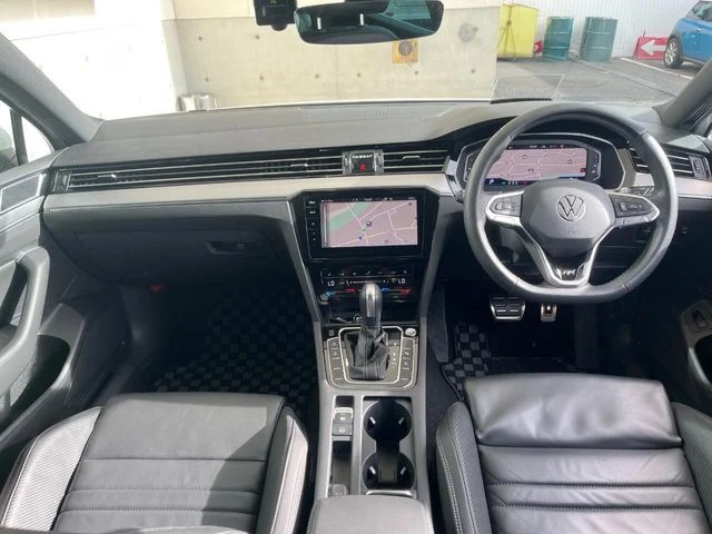 Volkswagen VOLKSWAGEN PASSAT VARIANT TDI　Rライン photo 2