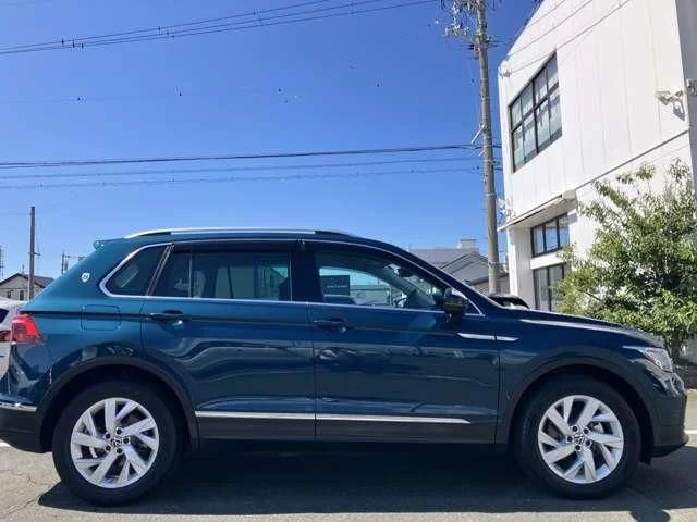 Volkswagen VOLKSWAGEN TIGUAN TSI　エレガンス photo 4