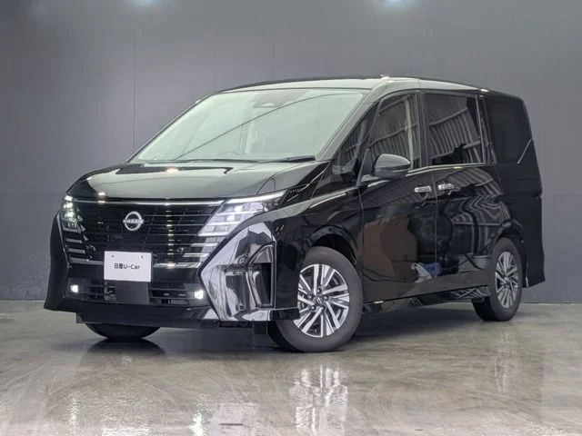 Nissan SERENA WG e−POWER　ハイウェイスター　V 2025