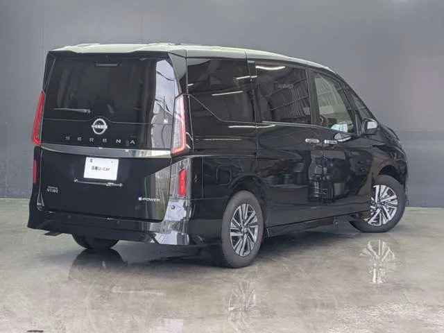 Nissan SERENA WG e−POWER　ハイウェイスター　V photo 2