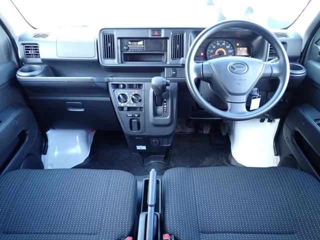 Daihatsu HIJET CARGO 4WD デラックス　HR　SA3 photo 2