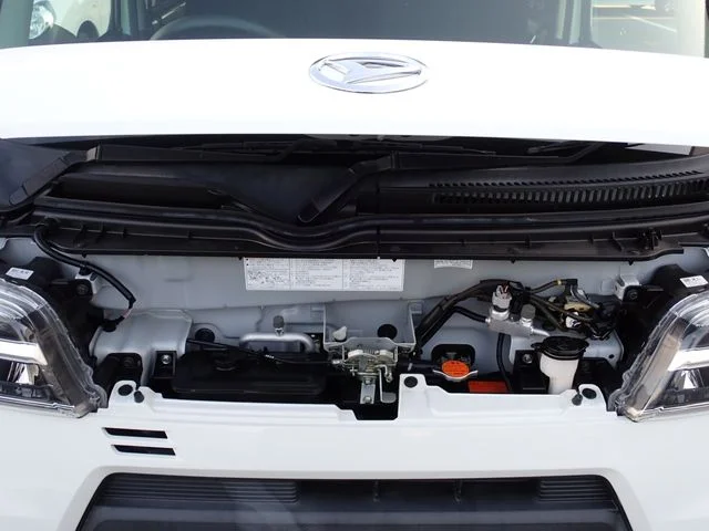 Daihatsu HIJET CARGO 4WD デラックス　HR　SA3 photo 4