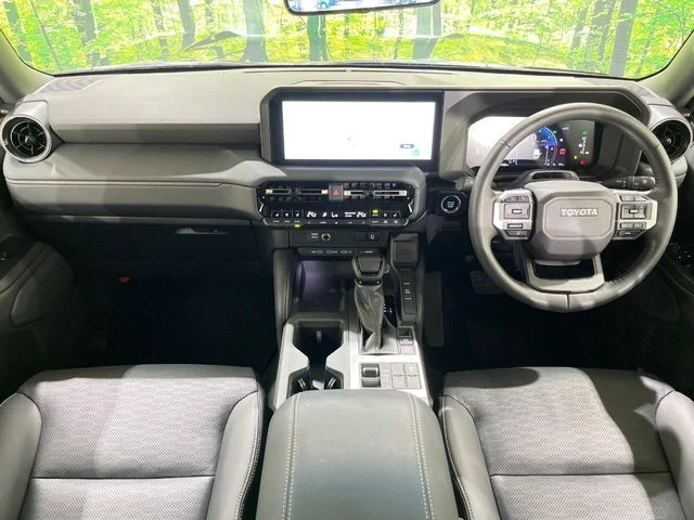 Toyota LANDCRUISER 250 VX photo 2