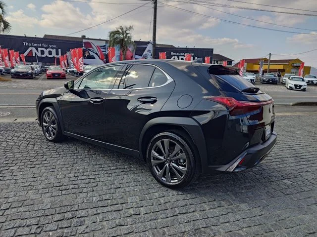 Toyota LEXUS UX250h Fスポーツ photo 4