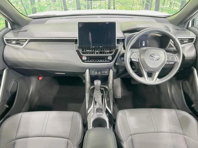 Toyota COROLLA CROSS HYBRID Z photo 2