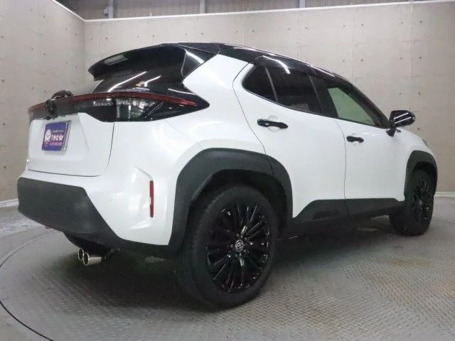 Toyota YARIS CROSS Z　ウルバーノ photo 2