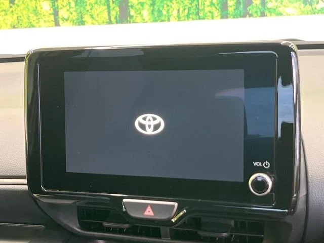 Toyota YARIS G photo 3