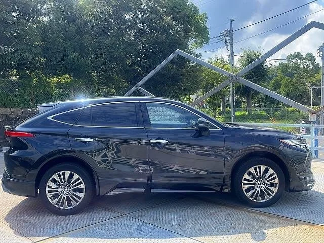 Toyota HARRIER HYBRID Z photo 4