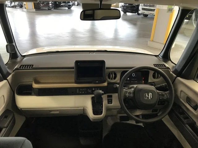 Honda N BOX ベースグレード photo 4